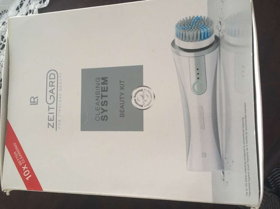 Maquina de Limpeza Facial Zeitgard