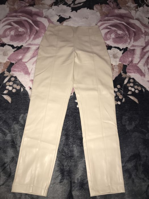 Жіночі шкіряні лосіни