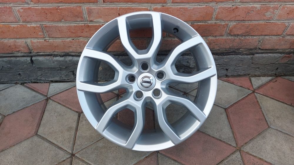 Диски R17 5x108 ET50 J7,0 ЯК НОВІ Оригінал Volvo ТОП Ford