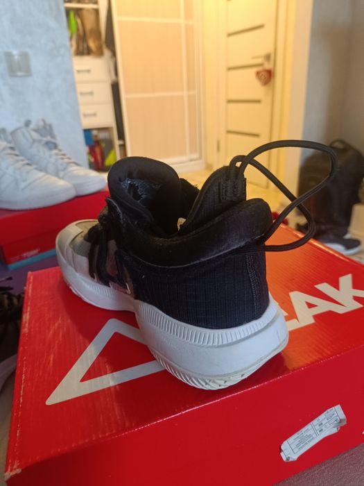 Кросовки Peak идеальное состояние