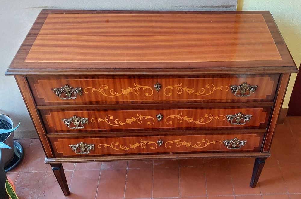 Cómoda estilo D. Maria