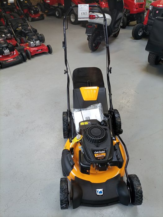 Kosiarka spalinowa CUB CADET DP 53 pchana