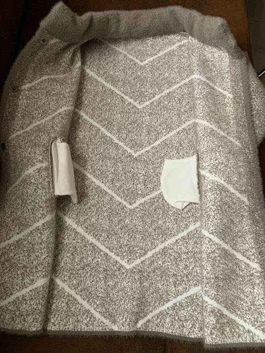 Płaszcz ze stójką typu alpaka