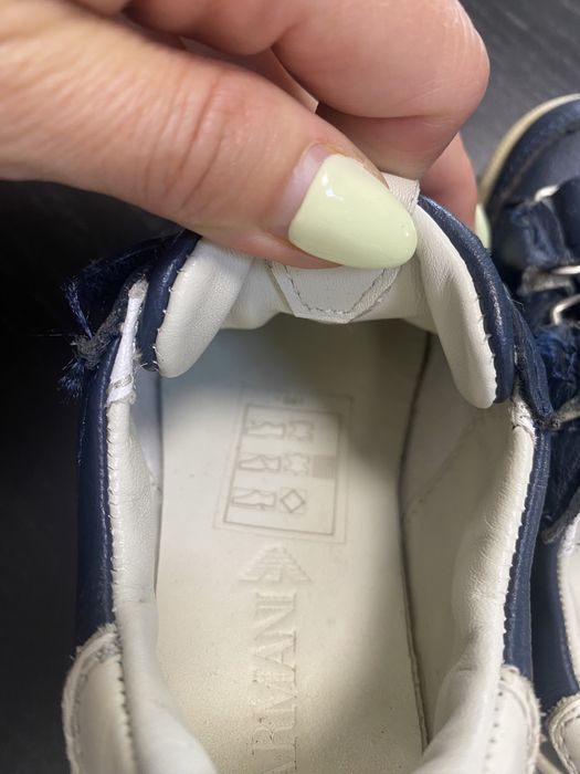 Gorgio Armani junior 100% skora trampki na rzep sneakers adidasy