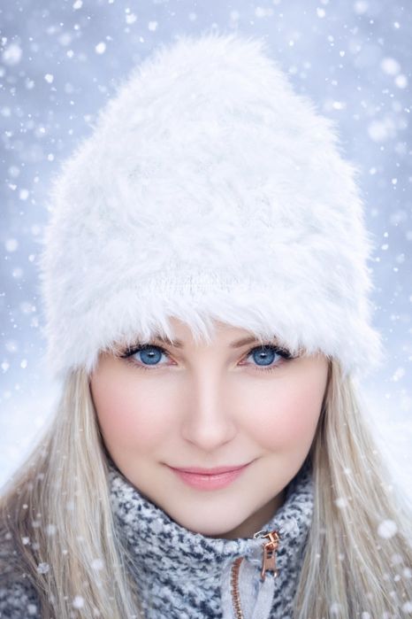 Czapka ciepła z prawdziwym króliczym futerkiem biała NOWA z FRANCJI