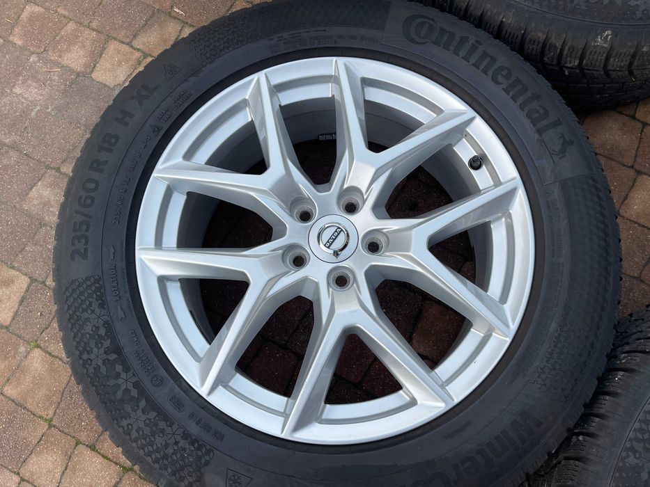 3996. Koła zimowe Volvo V40 Cross Country 5x108 oryginalne 235/45/18