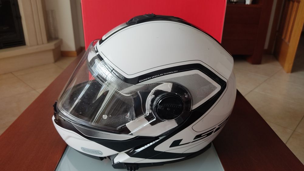 Capacete Modular LS2, tamanho M