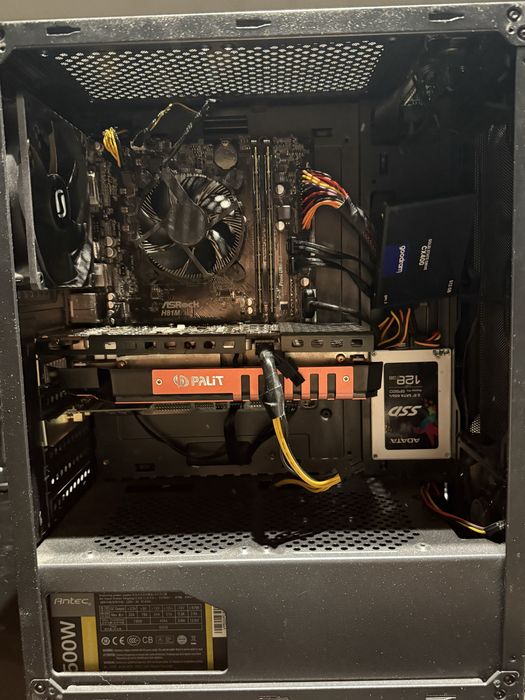 Komputer stacjonary do gier, nauki