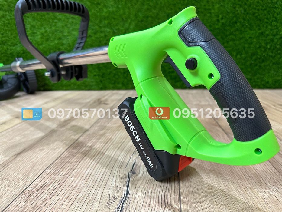 Акумуляторний триммер BOSCH BUR187BL 36V 6Ah + насадка колеса