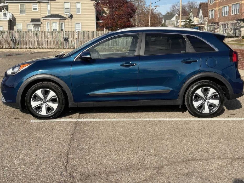 Kia Niro EX      2019