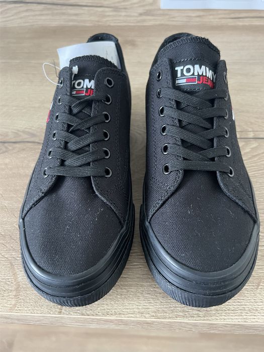 Оригінальні кеди Tommy Hilfiger