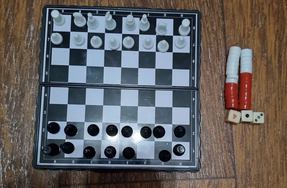 Продам радянські  шахи .