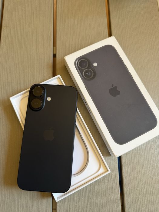 iPhone 16 - 128GB | Preto