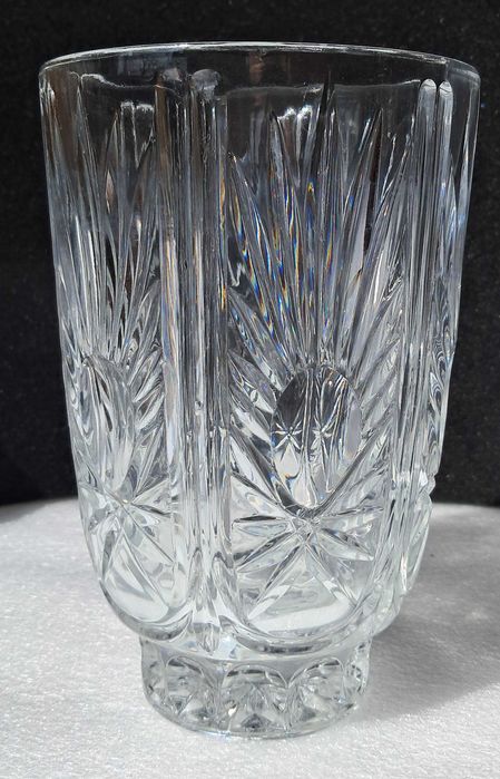 Продам хрустальные вазы