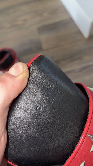 Givenchy tyson 43 red