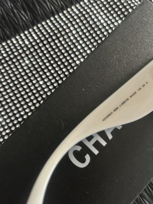Okulary przeciwsłoneczne Chanel