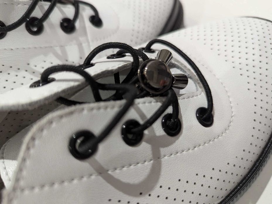 Buty skórzane Vinceza nowe rozm. 38