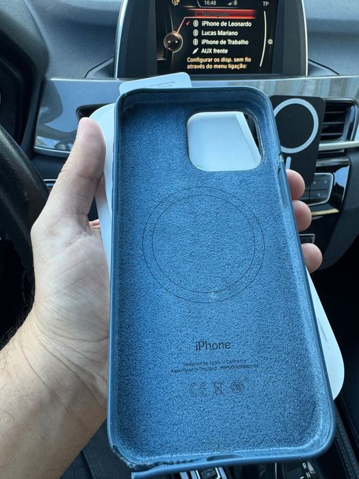 Capa original iphone 15 pro max azul (usada) tenho 2
