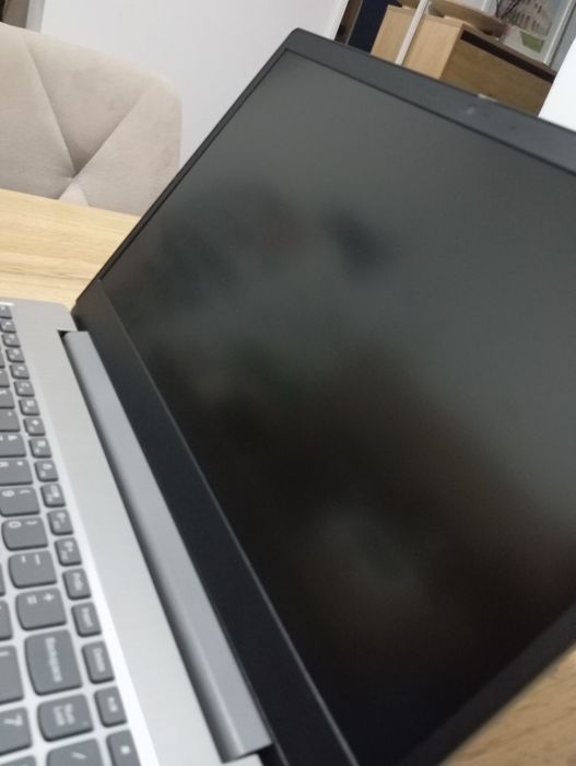 Lenovo IdeaPad 3 15IIL05, 15.6", i5-1035G1, 8GB RAM, 512SSD