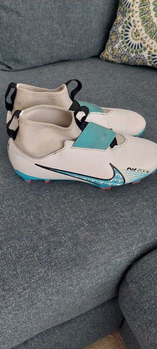 Chuteira Nikecurial Zomm