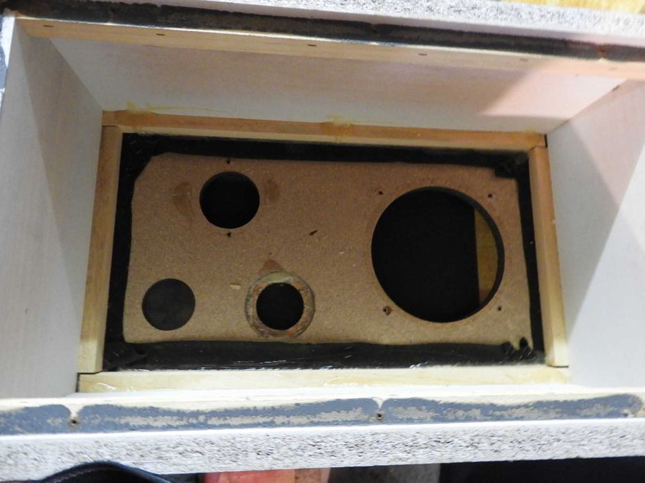 Obudowy kolumn skrzynki 3 drożne