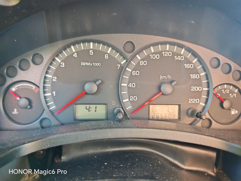 Ford Tourneo connect 1,8 Benz 5 osobowy