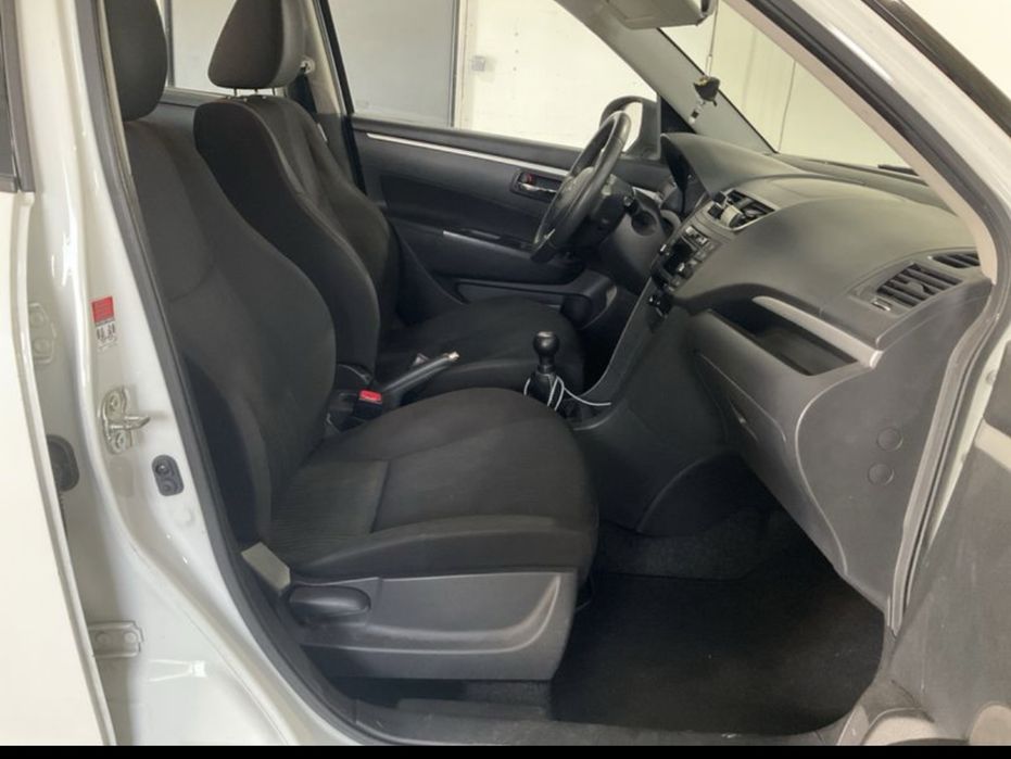 Suzuki Swift / 1.3 DDIS  Club / Diesel / 2012