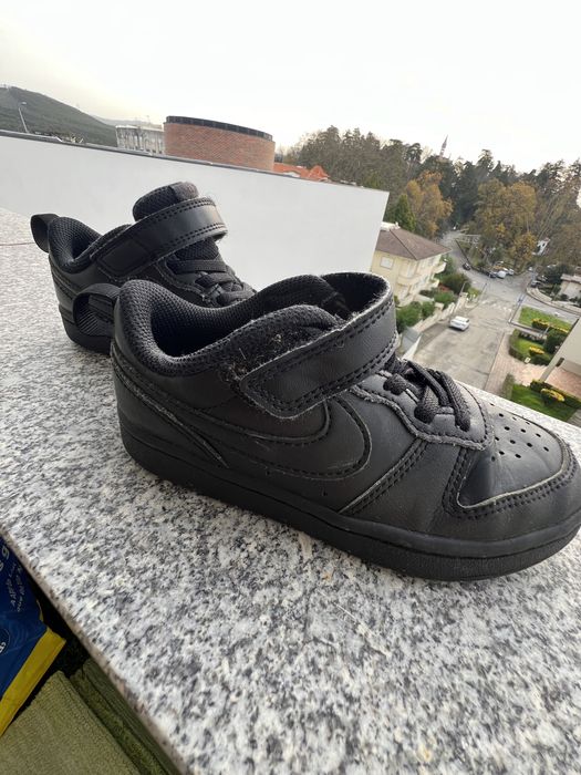 Varias sapatilhas de Criança