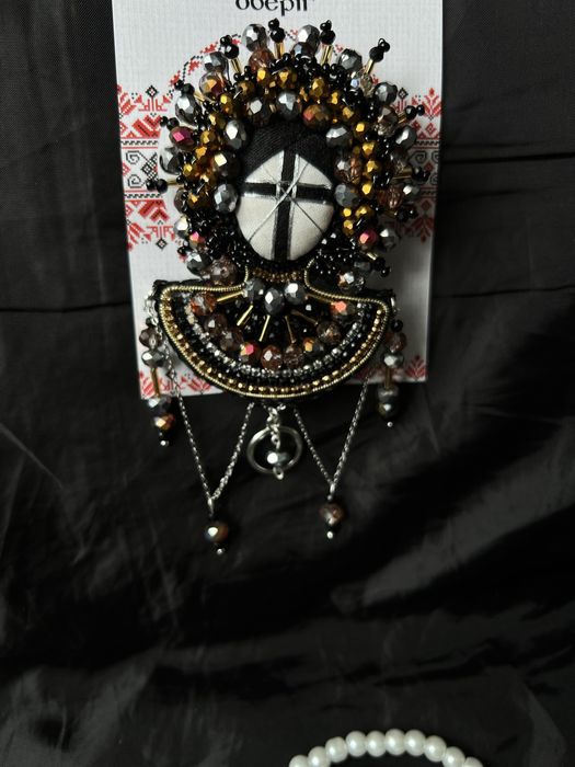 Брошка-Мотанка ручної роботи