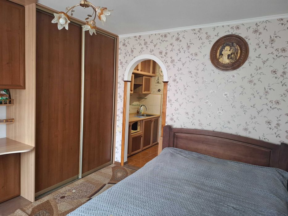 Оренда 1кім: Пожарського (Багалія), 13, метро Дарниця — 7 хв пішки