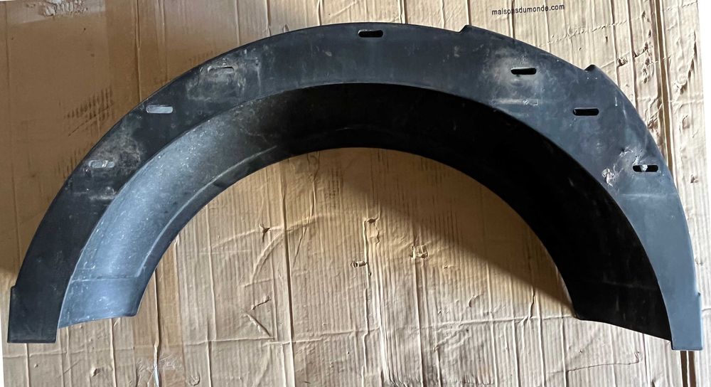 Guarda lamas de atrelado HUMBAUR de 750Kg – lado direito