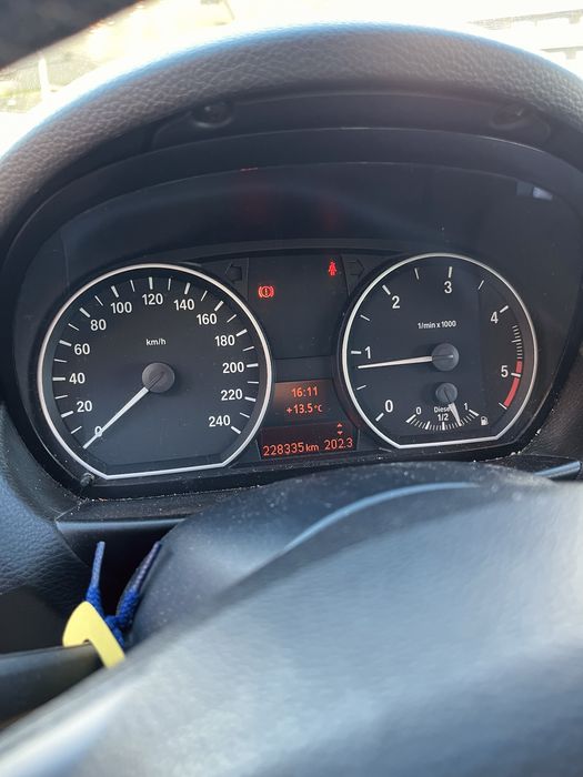 BMW Série 1 | 116d | Dezembro 2011