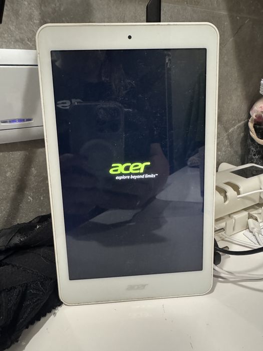 планшет acer iconia one
