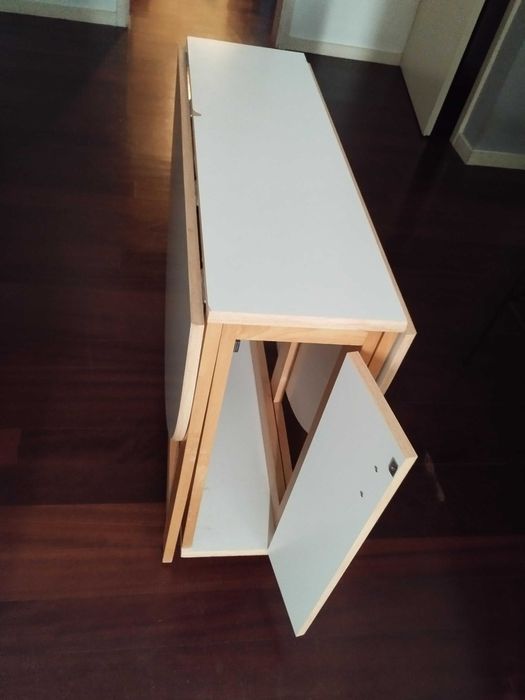 Mesa de Cozinha ou Sala com 4 cadeiras (conjunto)