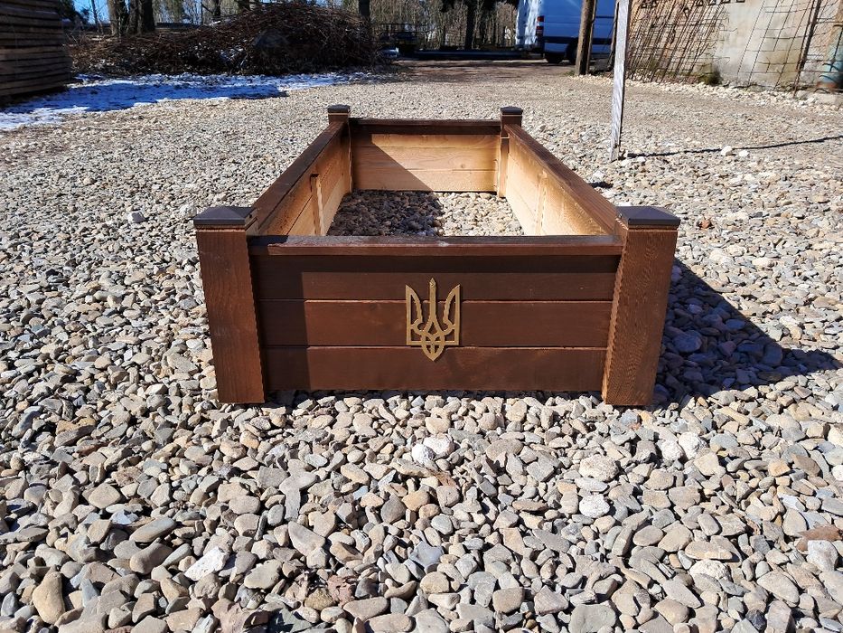 Надгробок деревяний,надгробки,оградки,обрамівки 2000