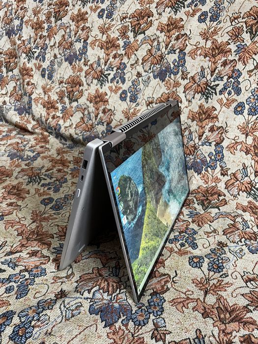 Lenovo Yoga 4K UHD (2 в 1 ноутбук + планшет)