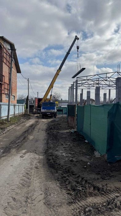 Продаж / Ціла будівля / вул. Магістральна,1200м2/1 200 000 $ Боярка