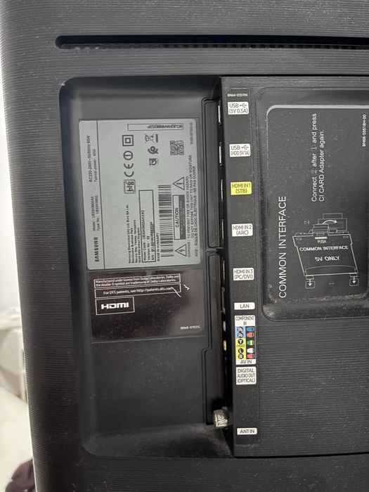 TV Samsung Smart TV 32” – Modelo UE32H6400