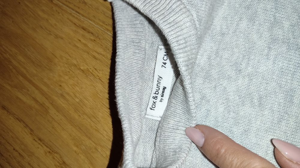 Sweterek szary melanż chłopięcy r.74