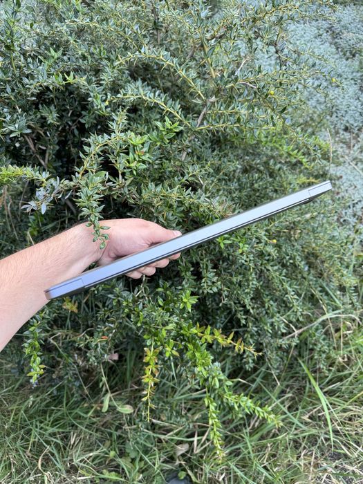 Apple MacBook Air M1 2020 8GB RAM/ 256 GB