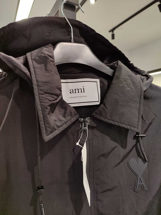 Вітрівка AMI Heart Logo Hooded Windbreaker Black