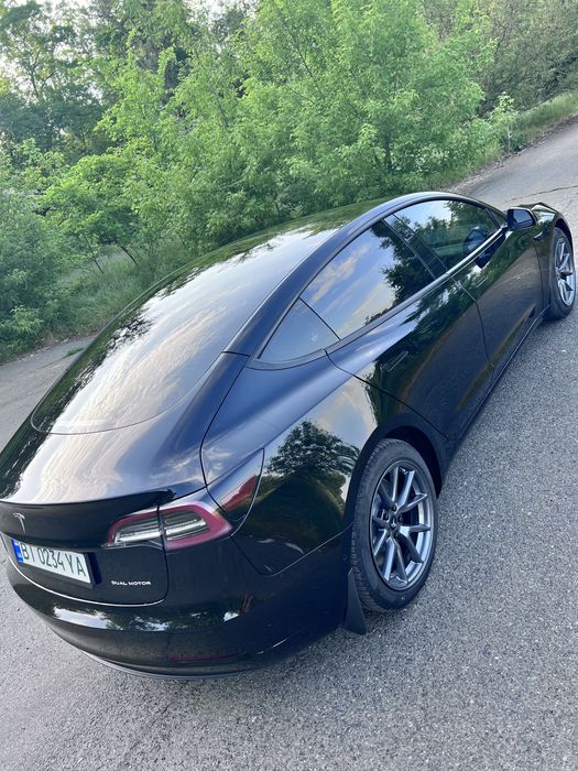 Tesla made 3 2021 рік 7 місяць