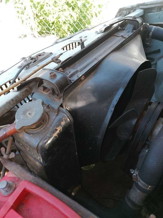 Продаю автомобіль ГАЗ 3102. 1995 р/в, на ходу..
