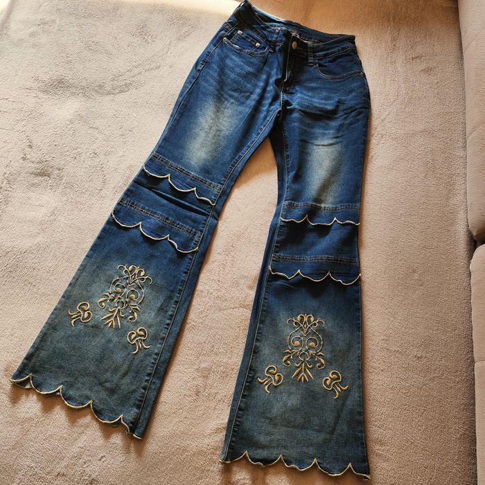 Spodnie jeansowe damskie