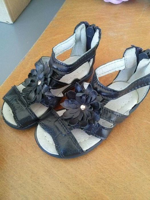 Sandálias nr18 menina