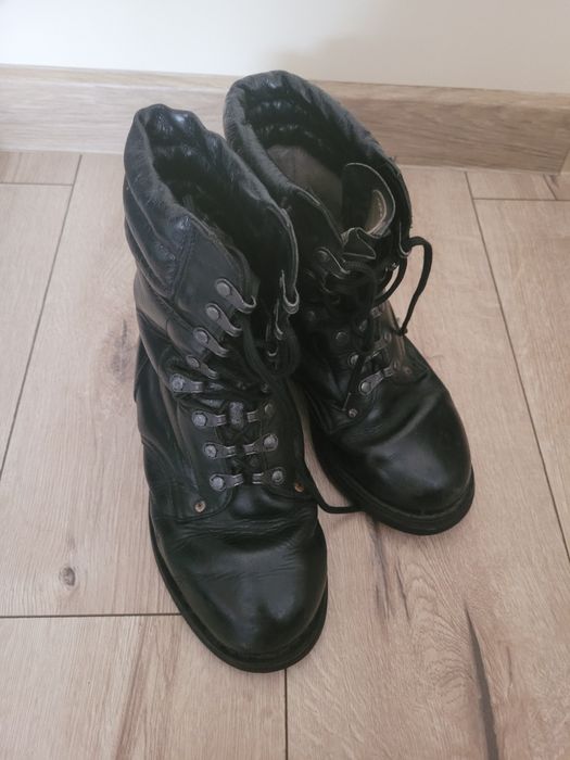 Buty wysokie czarne 36