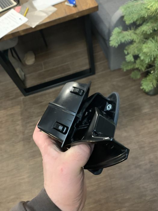 Попільничка задня w211