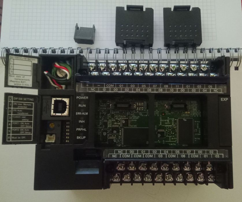Autómato PLC Omron Sysmac CP1L
