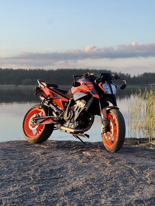 Продам мотоцикл КТМ ДЮК 790