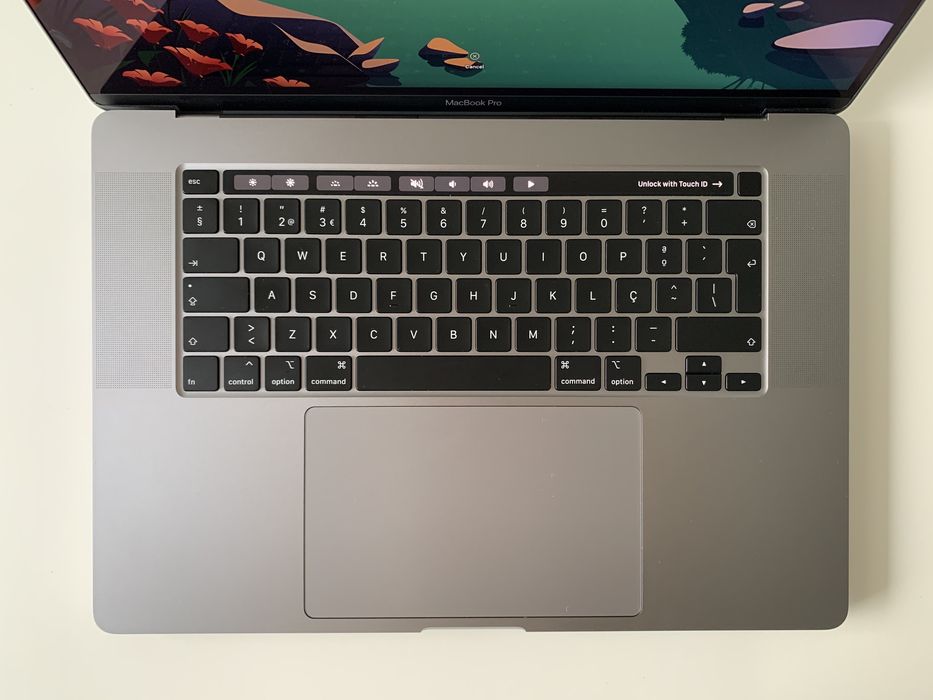 MacBook Pro 16 - Como Novo